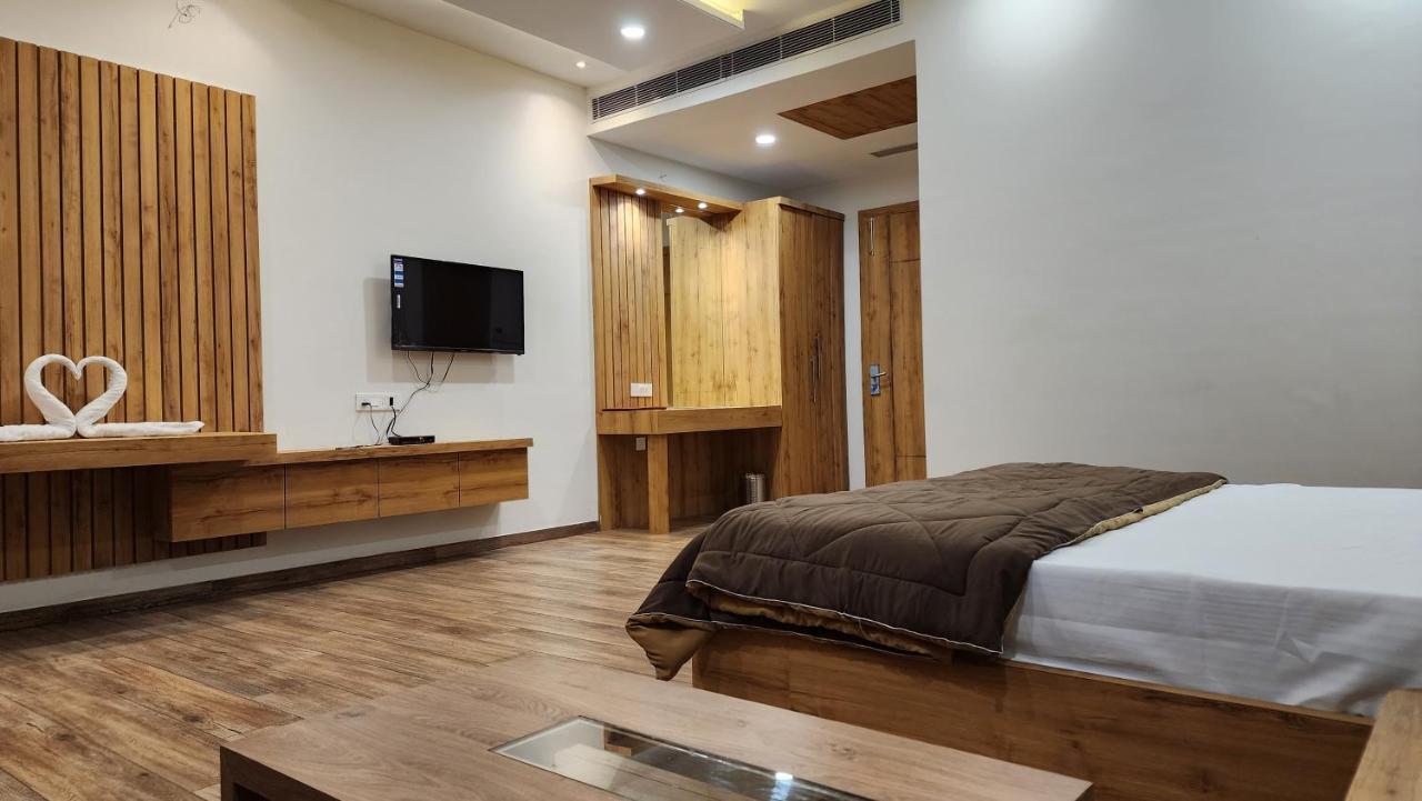 Hotel Aanandam Greens Sehore Zewnętrze zdjęcie