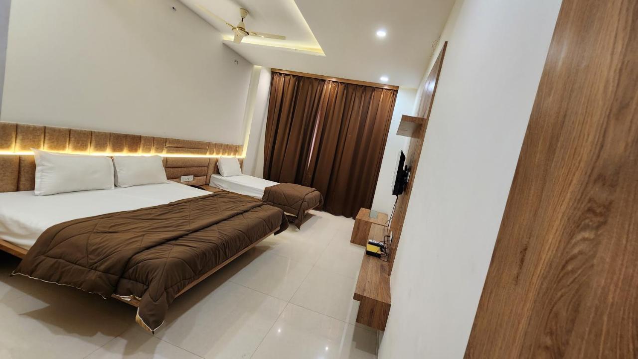 Hotel Aanandam Greens Sehore Zewnętrze zdjęcie