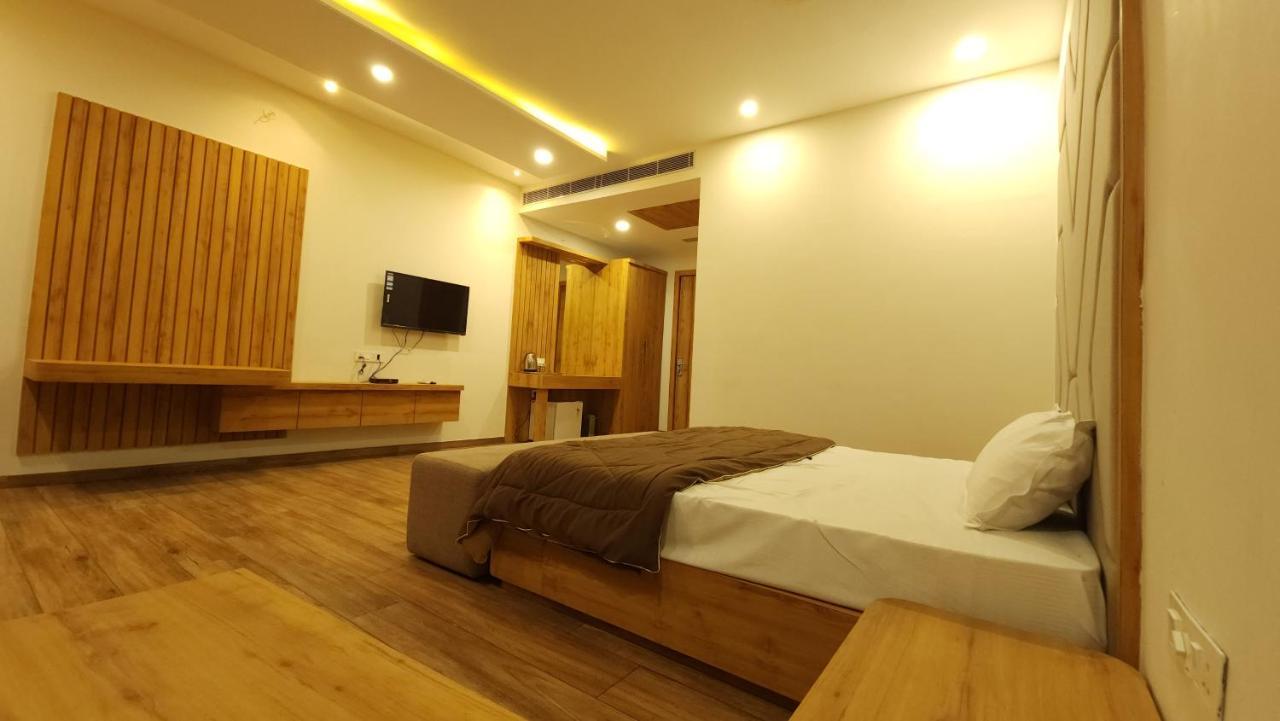 Hotel Aanandam Greens Sehore Zewnętrze zdjęcie